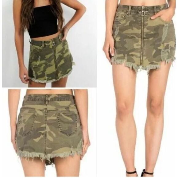 DANCE & MARVEL Skirt S Cargo Camo Army Green Camouflage Mini Distressed - Picture 7 of 7